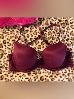 Victoria's Secret Deep Burgundy Smooth T-Shirt Bra